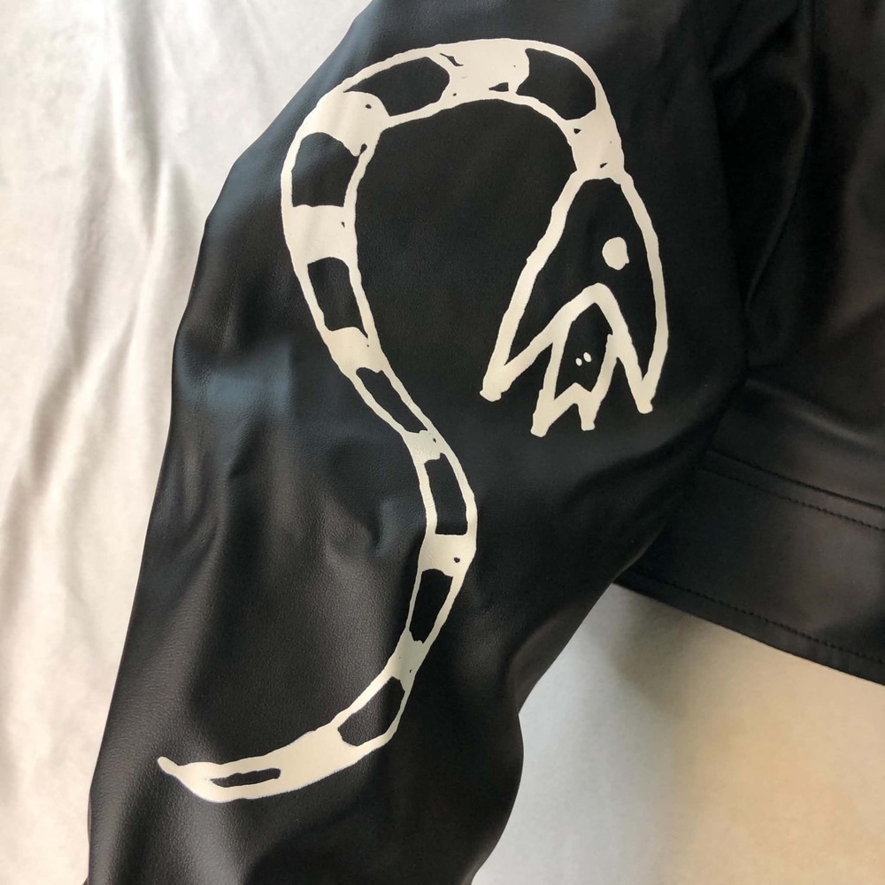 Spirit Costume Beetlejuice Moto Jacket Womens Large Boxy Faux Leather Halloween - Picture 13 of 16